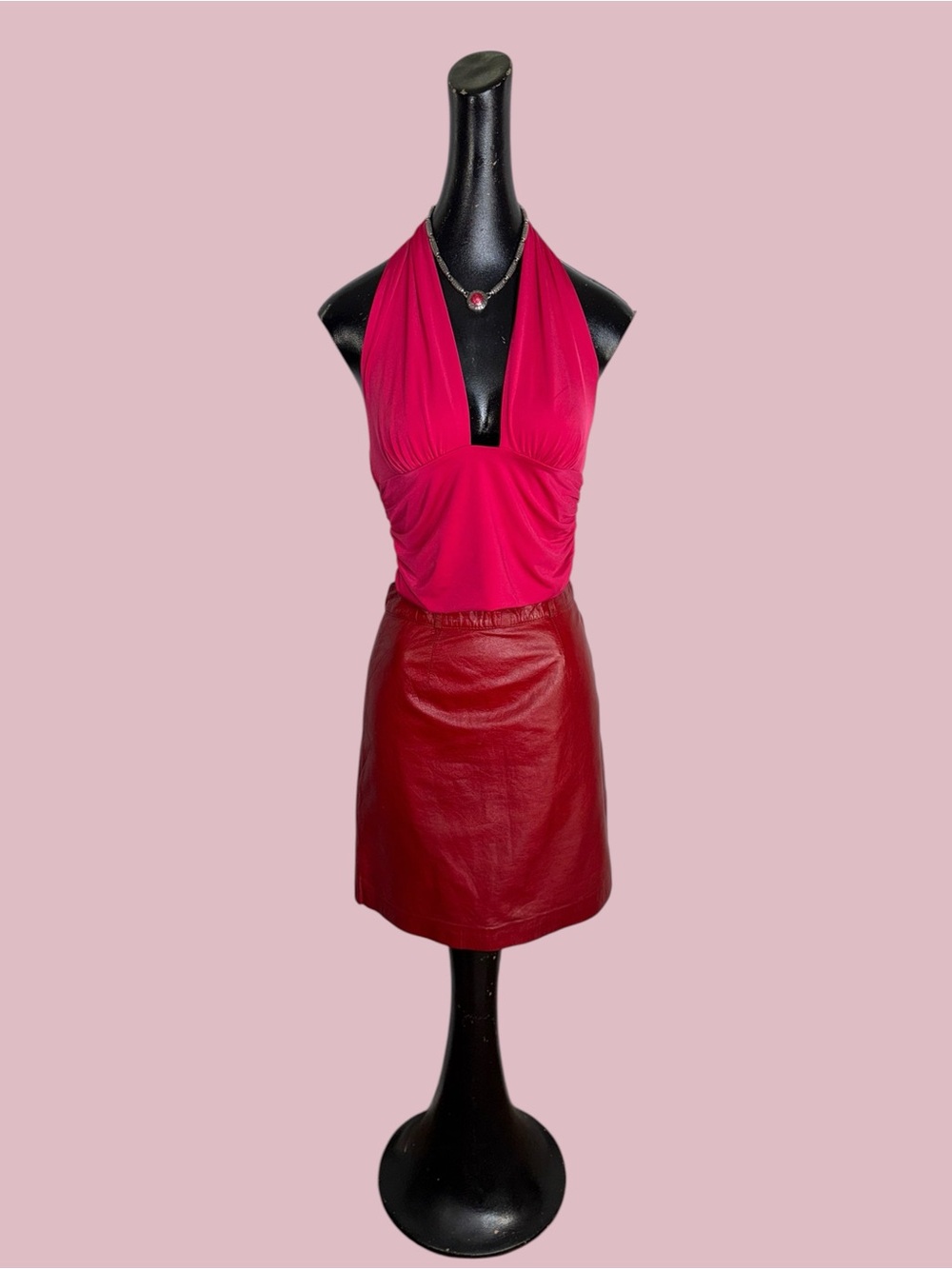NWT Express hot pink Body Contour cropped halter top - Picture 16 of 16
